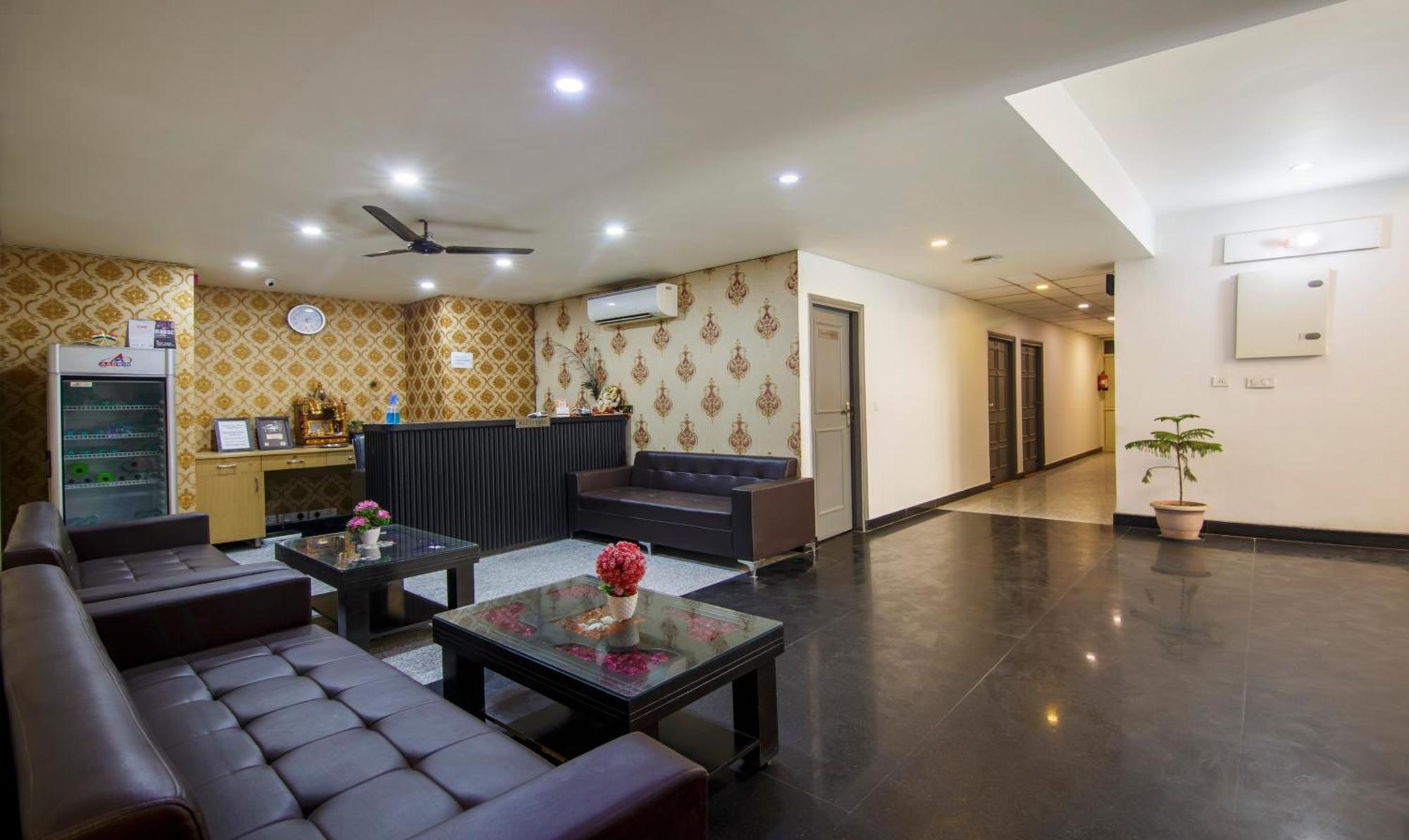 فندق Treebo Noida Express المظهر الخارجي الصورة